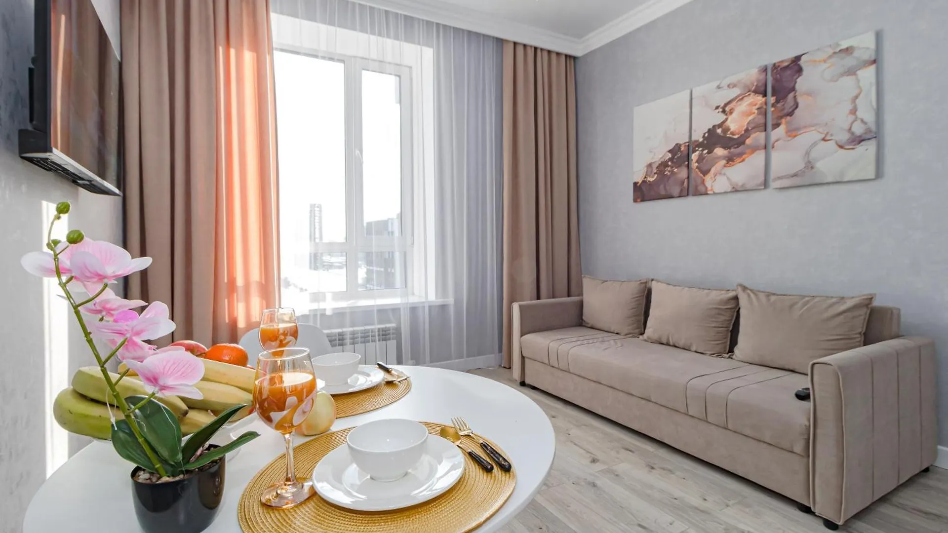 Grand Champion, A Residential Complex Apartamento Astana